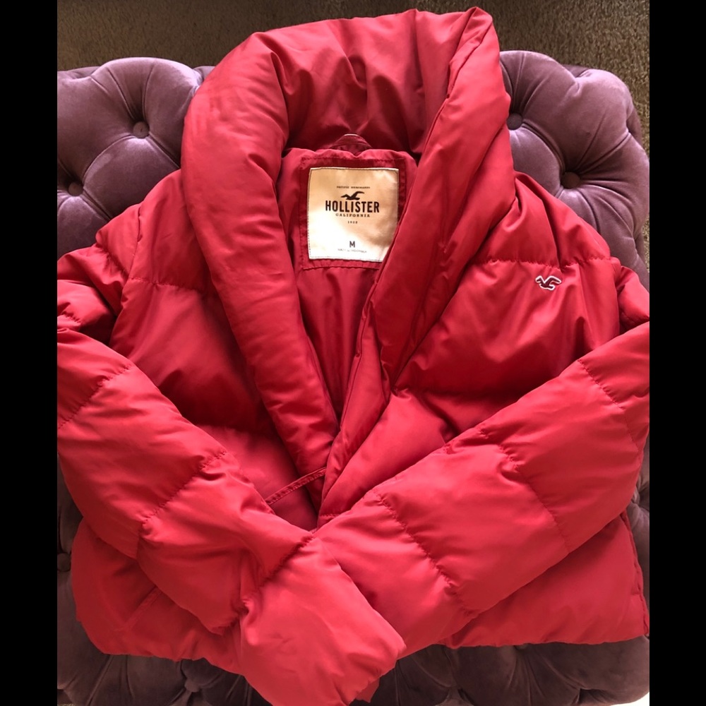 Hollister Cropped Puffer Coat